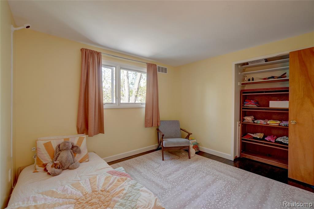 19341 Devonshire Street, Beverly Hills, MI 48025 — Photo 29