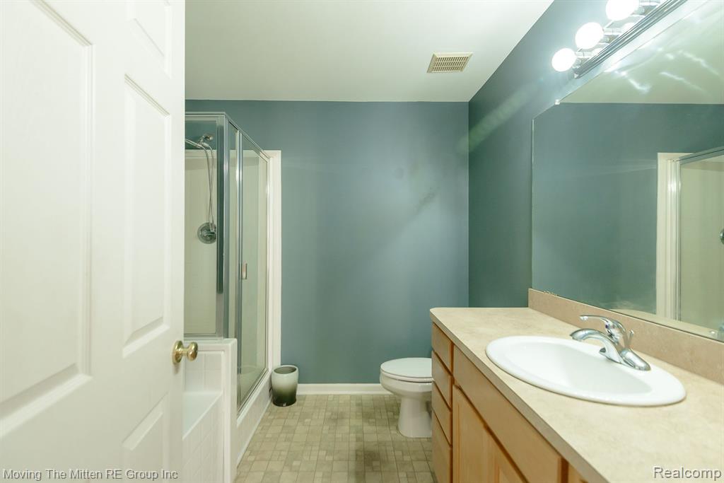 42990 N CUMBERLAND Drive, Van Buren, MI 48111 — Photo 20