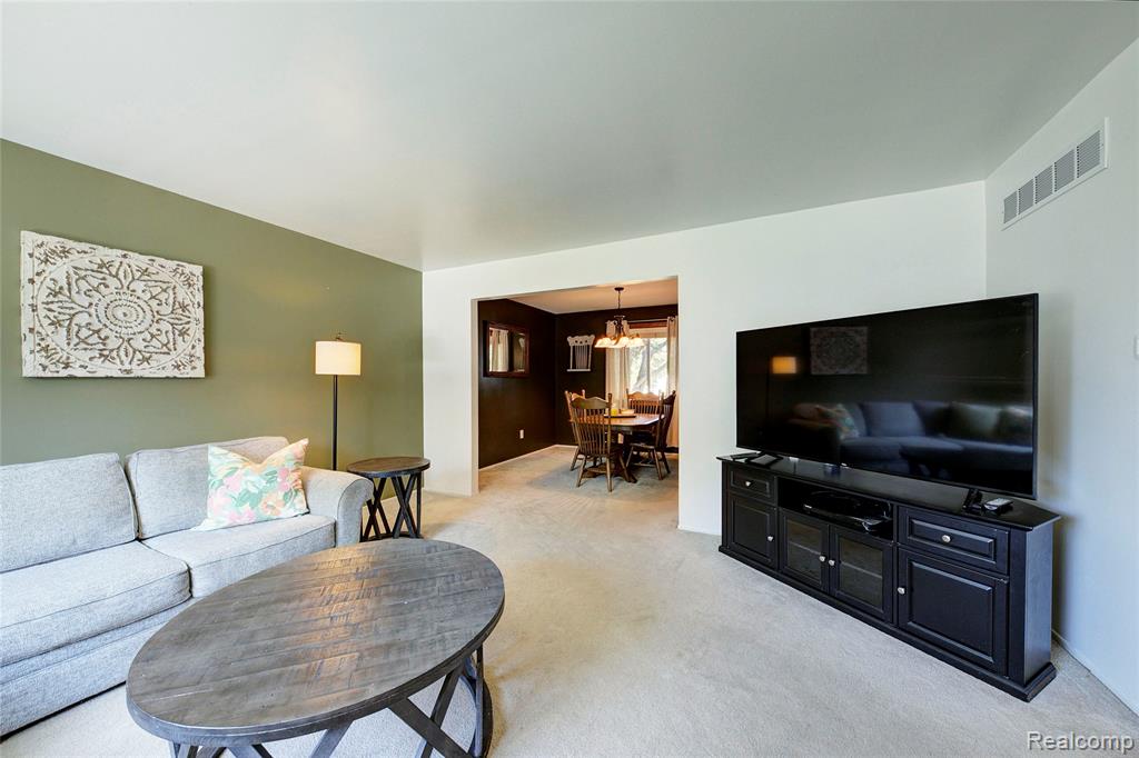 5646 New Meadow Drive, Ypsilanti, MI 48197 — Photo 8