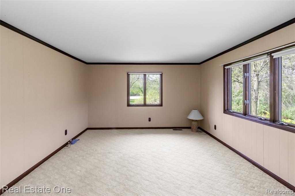 9050 Earhart Road, South Lyon, MI 48178 — Photo 26