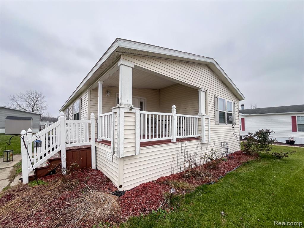 228 GREGORY MICHAEL BLVD, LOT#160, Dundee, MI 48131 — Photo 2
