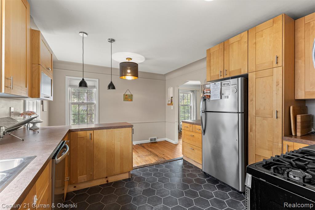 9616 Auburndale Street, Livonia, MI 48150 — Photo 16