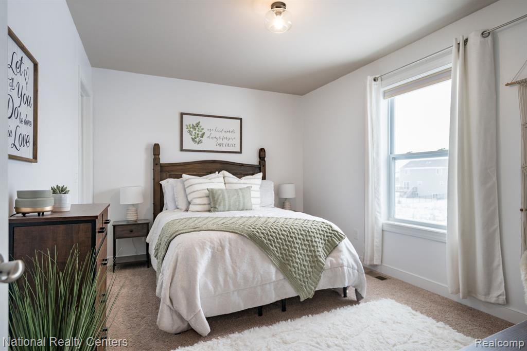 7025 Marigold Court, Grand Blanc, MI 48439 — Photo 23