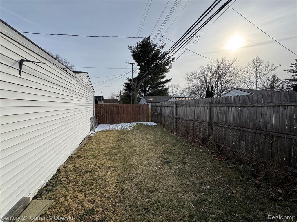 8018 Monroe Boulevard, Taylor, MI 48180 — Photo 6