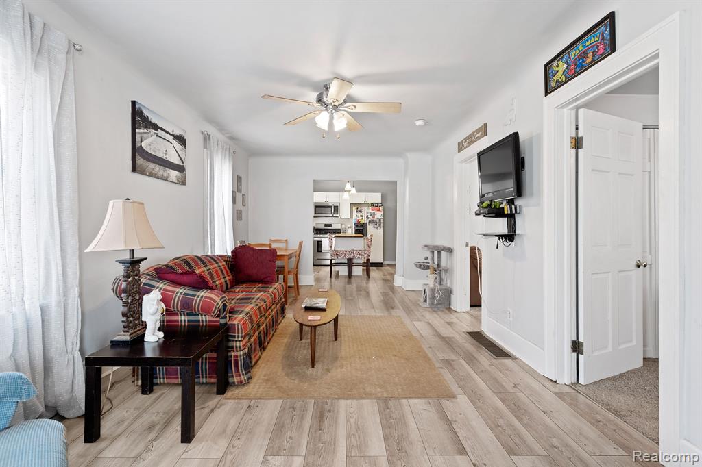 825 BACON Street, Monroe, MI 48161 — Photo 13