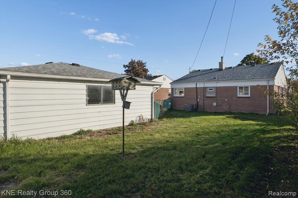 15464 Mulberry Street, Southgate, MI 48195 — Photo 34