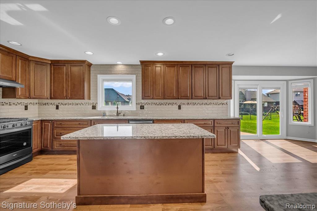 50388 Nantwich Drive, Macomb, MI 48044 — Photo 4