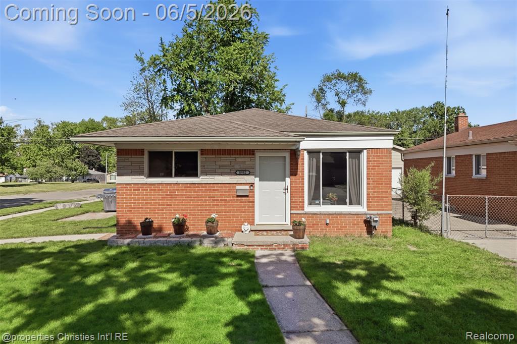 8982 Beatrice Street, Livonia, MI 48150 — Photo 33