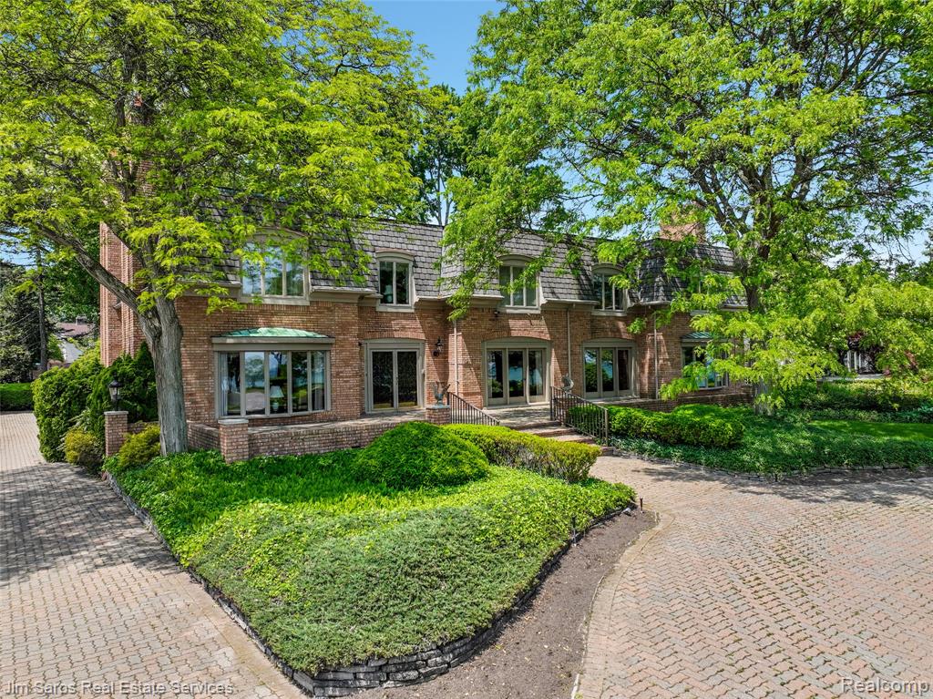 561 Lake Shore Road, Grosse Pointe Shores, MI 48236 — Photo 3