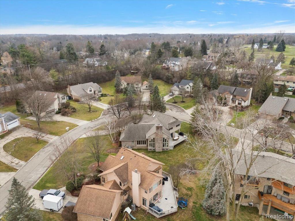 5385 POND BLUFF Drive, West Bloomfield, MI 48323 — Photo 87