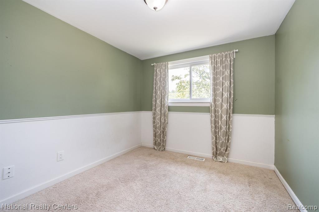 8308 Orhan Street, Canton, MI 48187 — Photo 18