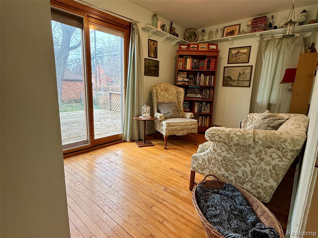 9900 Cranston Street, Livonia, MI 48150 — Photo 20