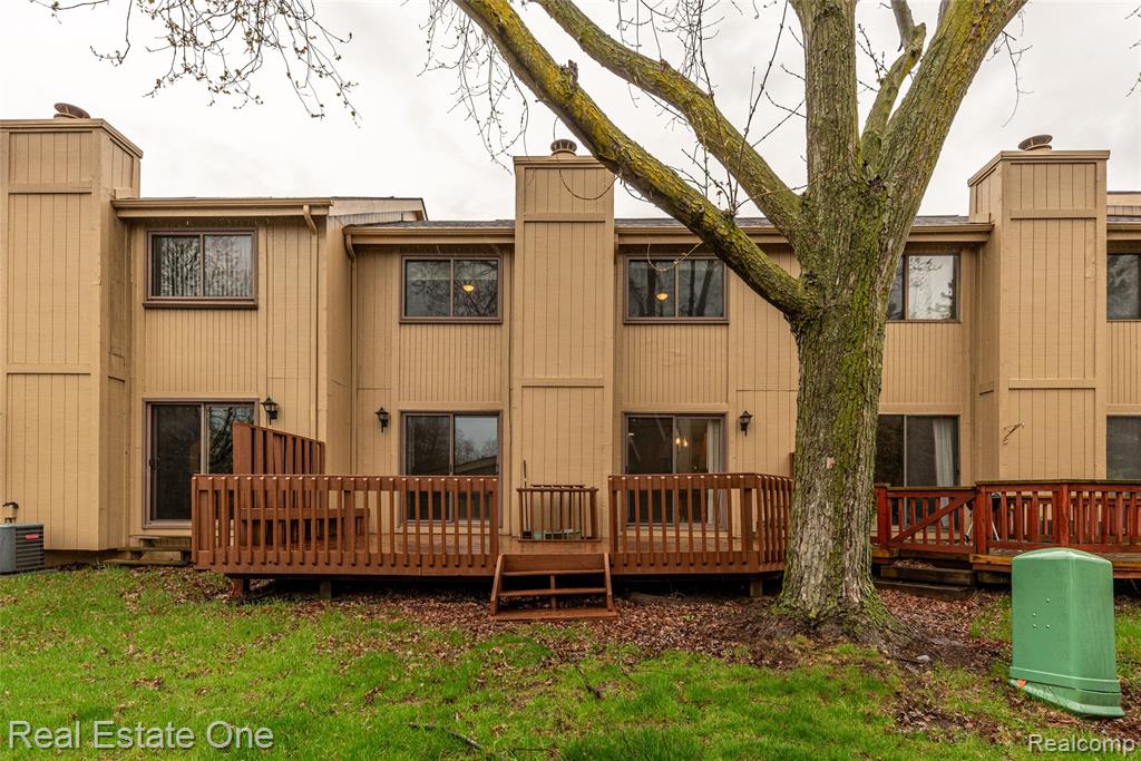 6427 RICHARD Run, 10, West Bloomfield, MI — Photo 31