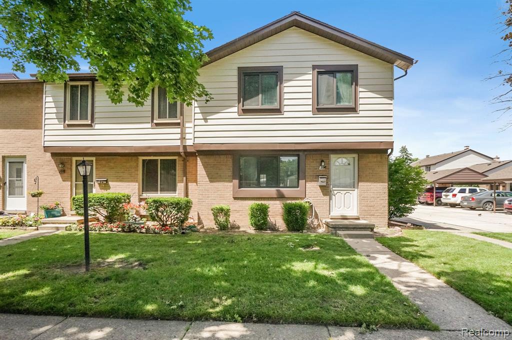 8401 18 MILE Road, 36, Sterling Heights, MI 48313 — Photo 2