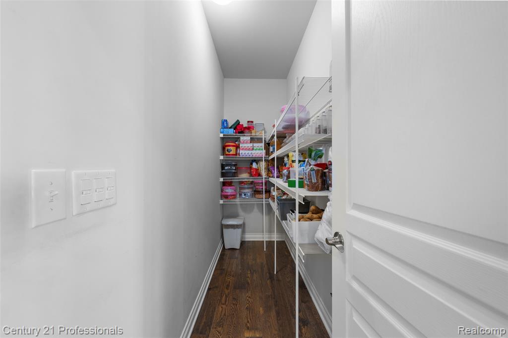 2083 Findley Circle, Lake Orion, MI — Photo 19
