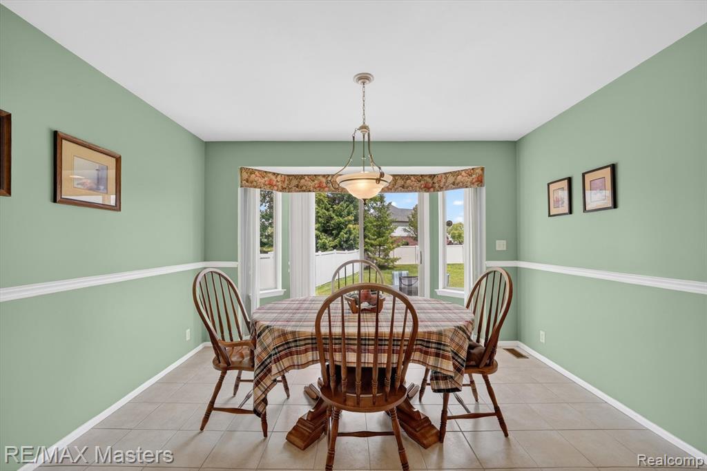 28817 Sugar Island Court, Rockwood, MI — Photo 12