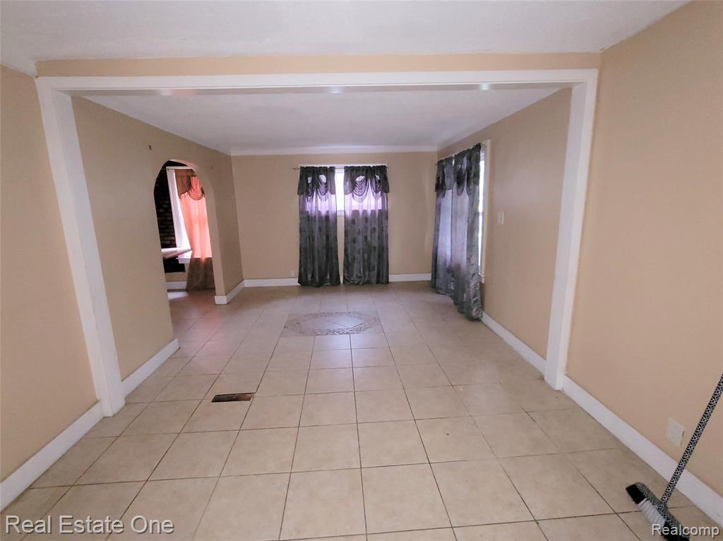 6912 Mansfield Street, Detroit, MI 48228 — Photo 6