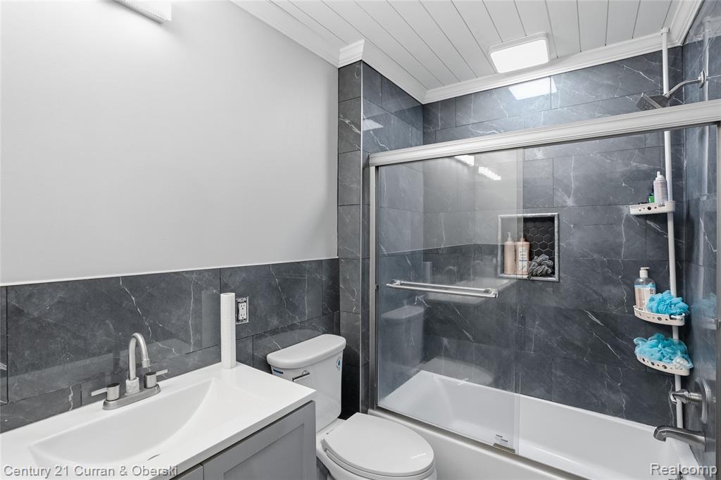 2043 Centennial Drive, Canton, MI 48187 — Photo 48