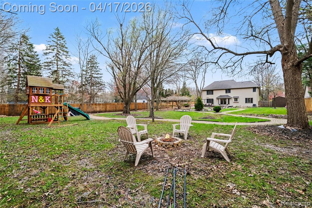 2228 Lost Creek Drive, Flushing, MI 48433 — Photo 27