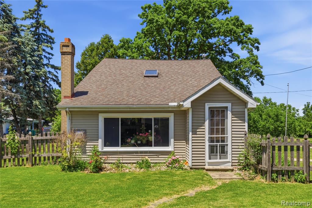 208 Flushing Street, Gaines Vlg, MI 48436 — Photo 36
