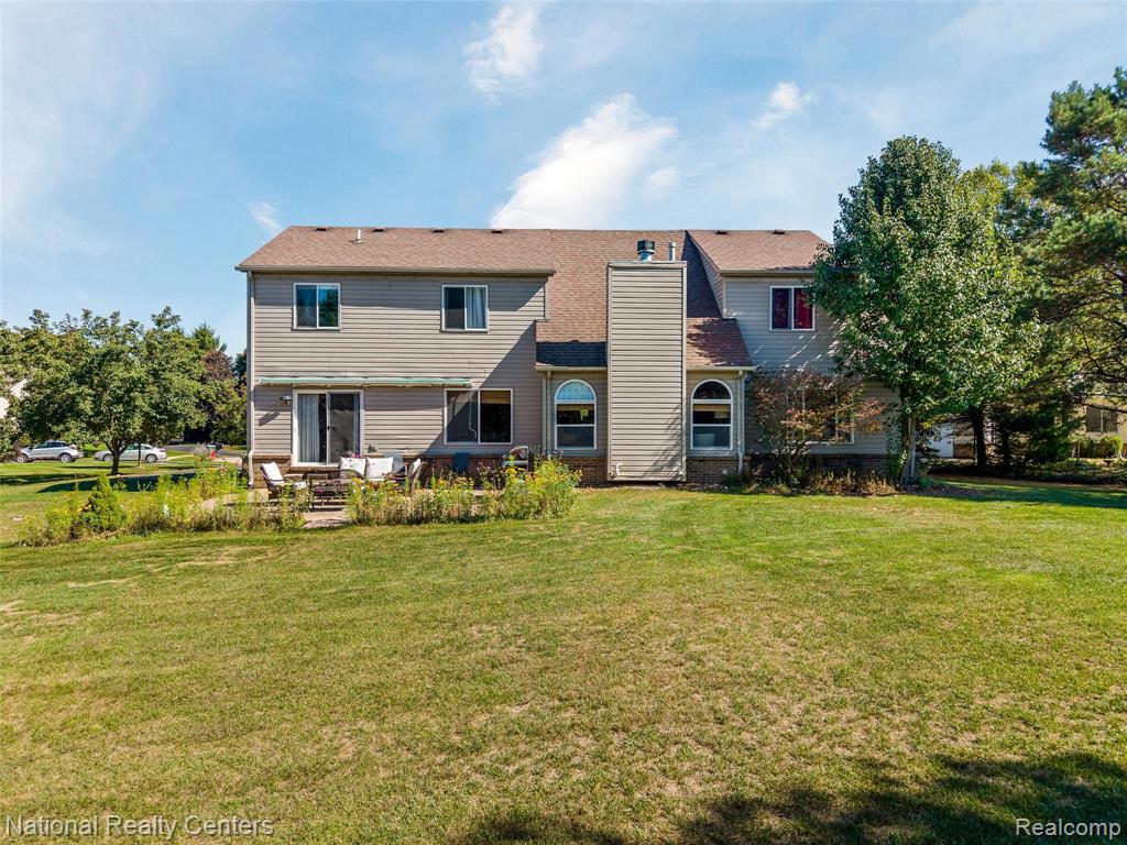 678 Joshua Drive, Highland, MI 48356 — Photo 38