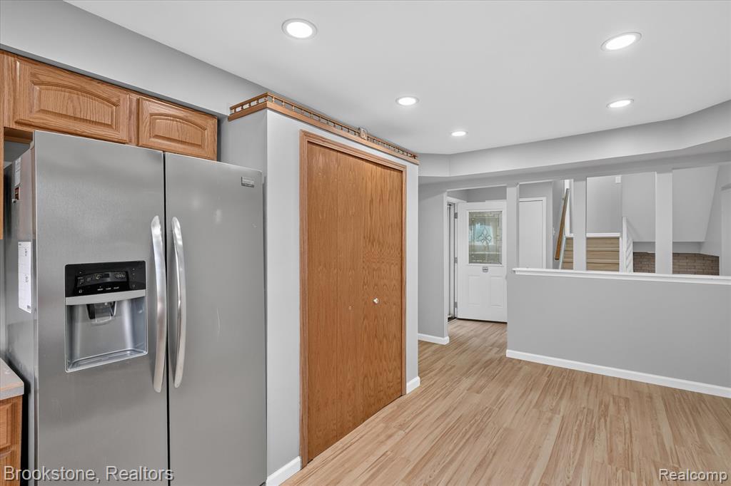 39795 Waldorf Drive, Clinton Twp, MI 48038 — Photo 18