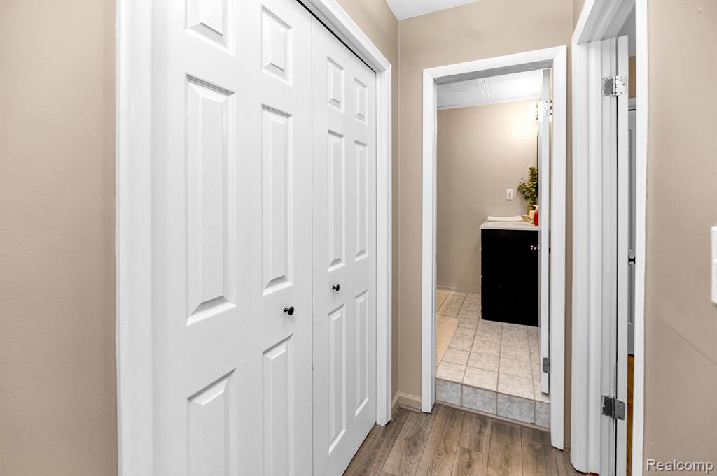 6665 LAURELTON, Clarkston, MI — Photo 48