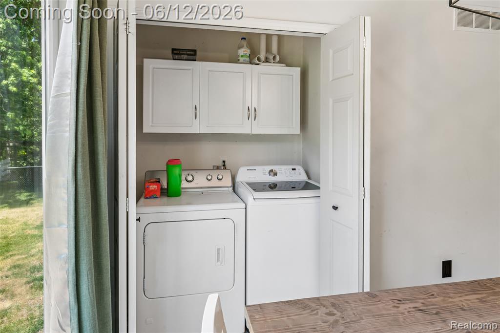 5825 Cobblestone Drive, North Branch, MI 48461 — Photo 8