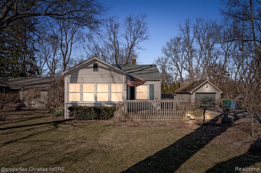 9280 Tanbay Street, Commerce Twp, MI 48382 — Photo 2