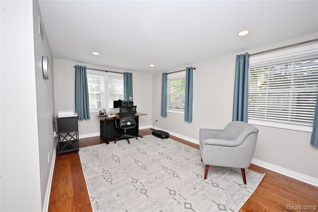 1562 Brentwood Drive, Troy, MI 48098 — Photo 21