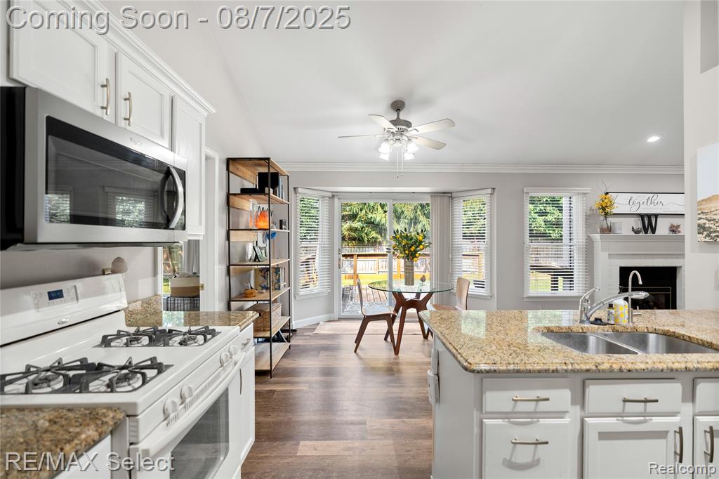 8052 Rose Lane, Goodrich Vlg, MI — Photo 20