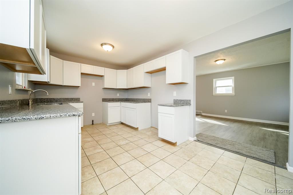 5943 FELLRATH Street, Taylor, MI 48180 — Photo 13