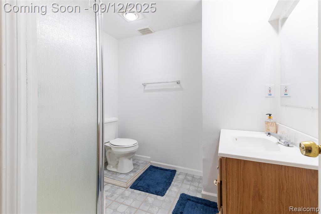 5129 Blue Spruce Drive, Ypsilanti, MI 48197 — Photo 37