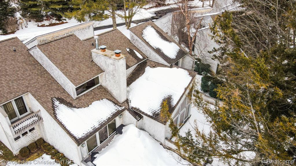 1057 Beach Road, Harbor Springs, MI 49740 — Photo 17