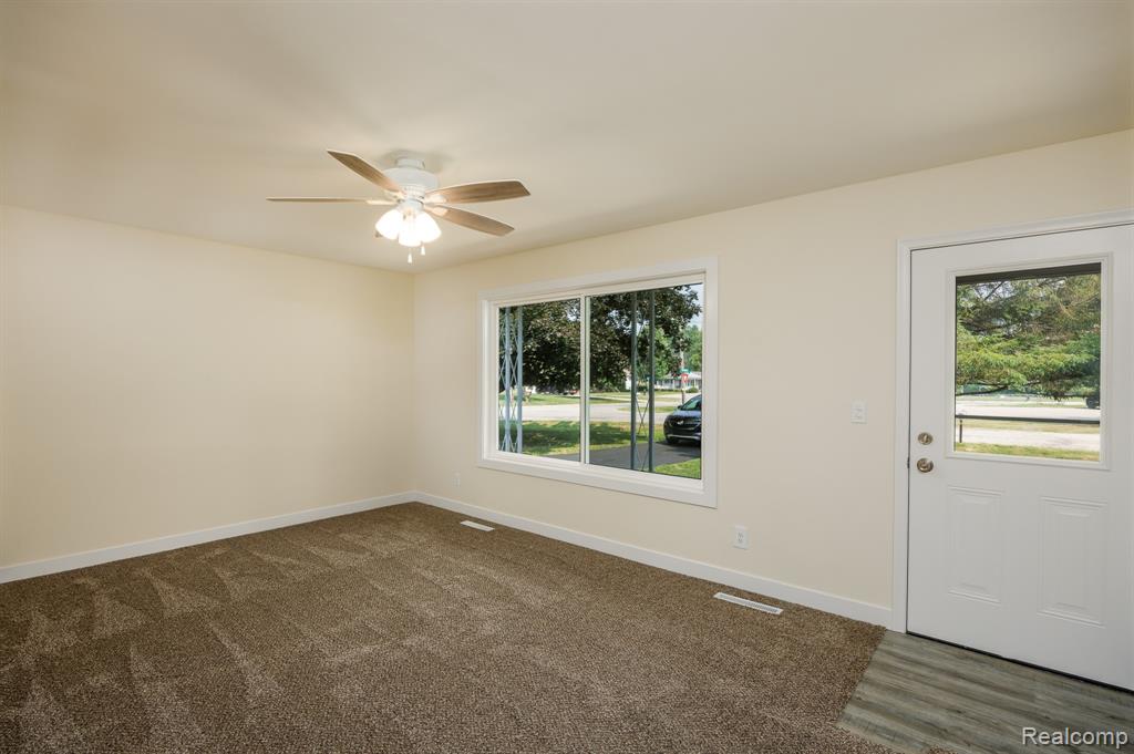 6298 Nightingale Drive, Flint, MI 48506 — Photo 5