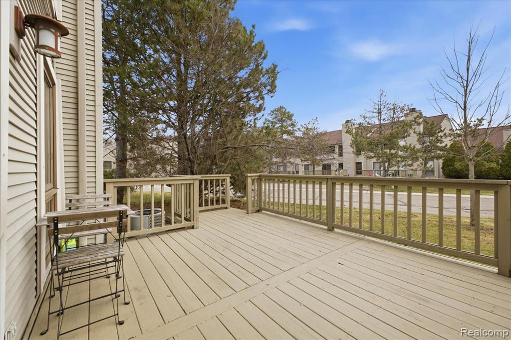 678 Highgate, Rochester Hills, MI 48307 — Photo 27
