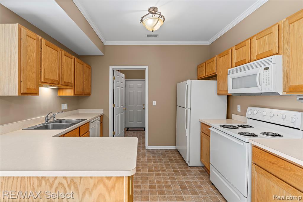 753 Eagle Drive, Fenton, MI 48430 — Photo 19