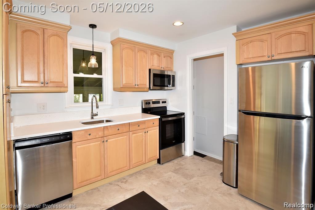 2659 Ellwood Avenue, Berkley, MI 48072 — Photo 10