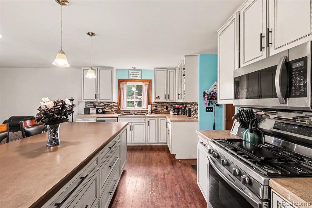 5449 S Genesee Road, Grand Blanc, MI 48439 — Photo 5