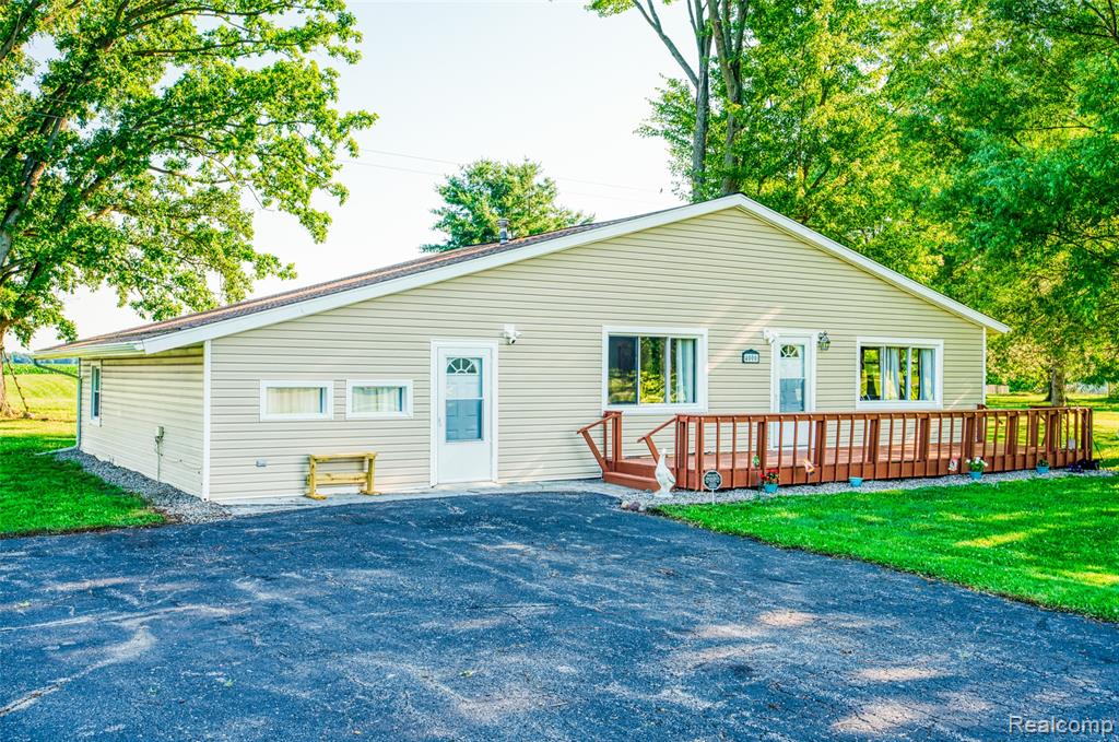 4000 E Frost Road, Webberville, MI 48892 — Photo 22