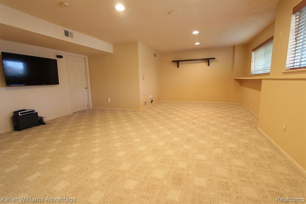 41919 Cantebury Drive, Novi, MI 48377 — Photo 18