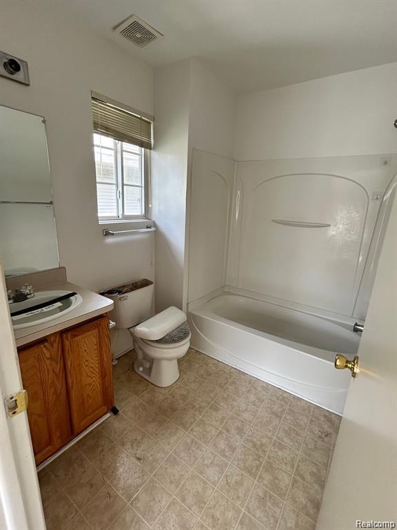 23315 GRAYSON Drive, Southfield, MI 48075 — Photo 8