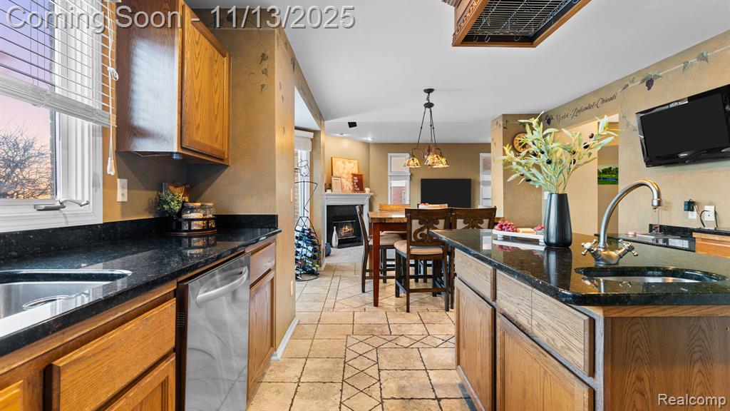 45696 Southwick Drive, Canton, MI 48188 — Photo 16