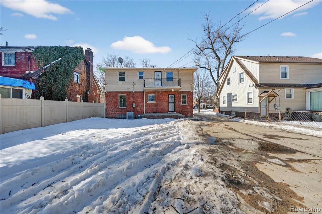 16844 Shaftsbury Avenue, Detroit, MI 48219 — Photo 45