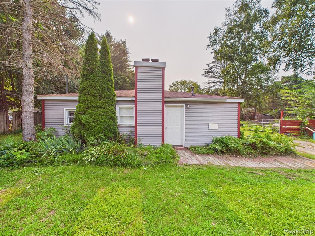 11207 Duffield Road, Montrose, MI 48457 — front exterior