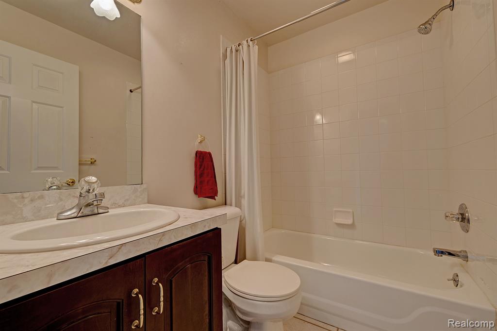 10154 HAWTHORNE RIDGE Road, Goodrich Vlg, MI — Photo 9