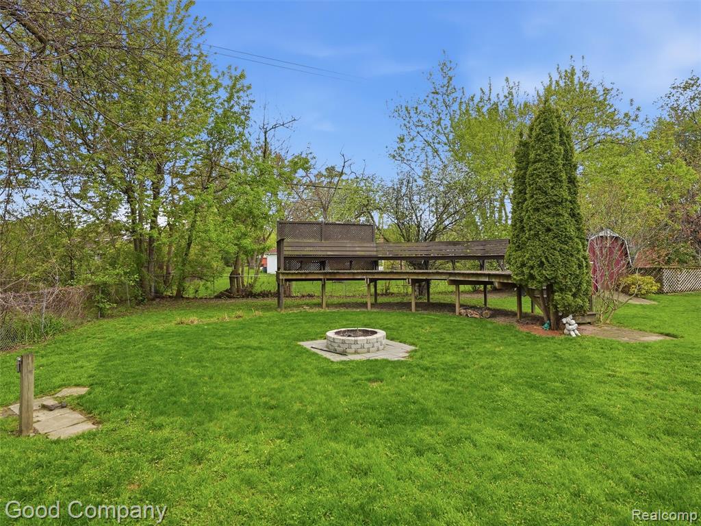 19706 Old Homestead Drive, Harper Woods, MI 48225 — Photo 29