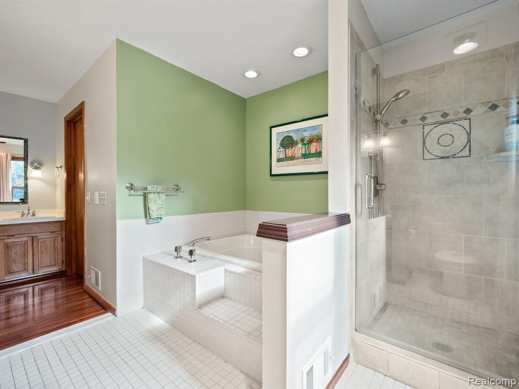 5270 Paula Crest, Commerce Twp, MI 48382 — Photo 14