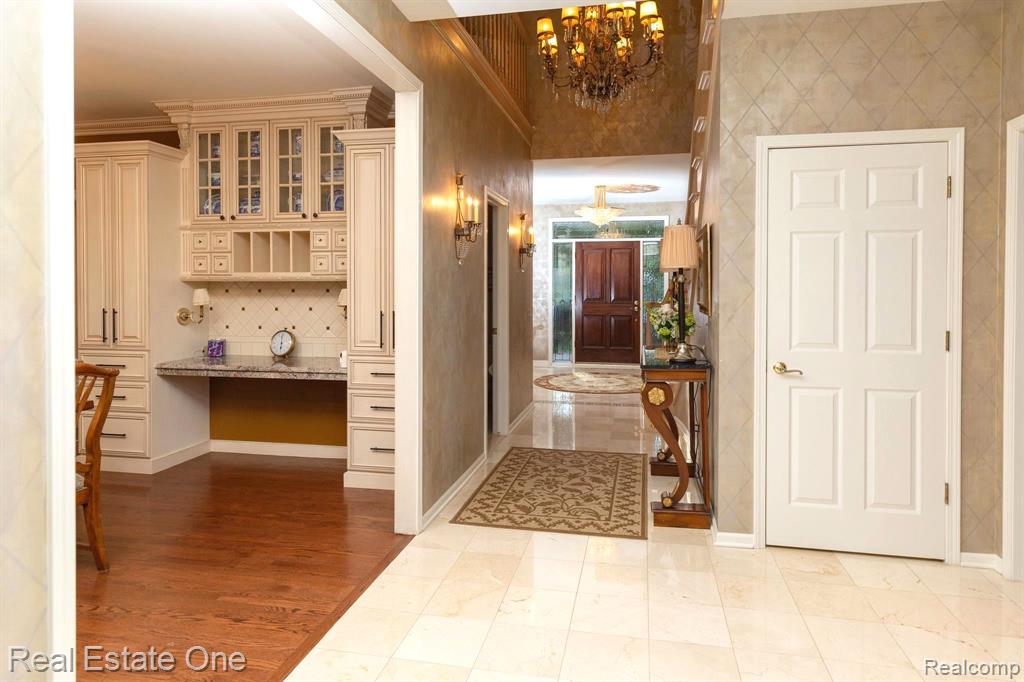 5538 CLEARVIEW Drive, Troy, MI 48098 — Photo 22