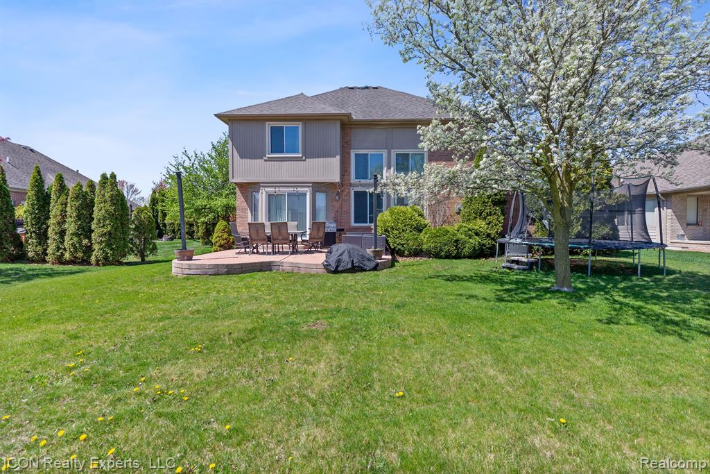 51874 EMIL Drive, Macomb, MI 48042 — Photo 42